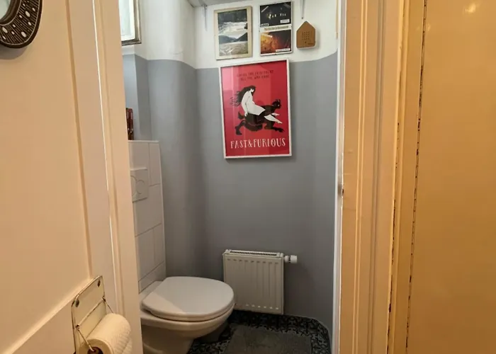 Kuenstlerische Altbauwohnung Im Beliebten Nibelungenviertel Appartement Vienne